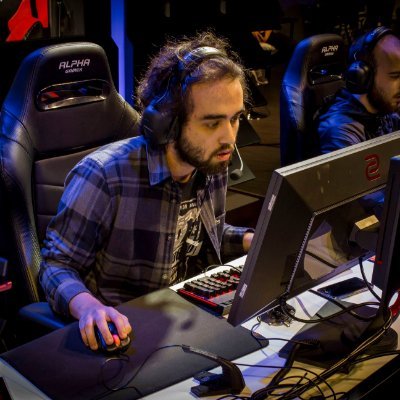 khrolacs's profile picture. CSGO player
Currently playing for ...