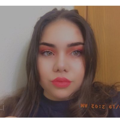 🦋- Vous n’êtes pas encore arrivés mais vous êtes plus proche qu’hier. 🌟Follow insta- @iamkarlyg_jmua For Upcoming Makeup Looks and Photography 💕💕