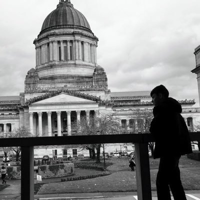 DevinPerezNews's profile picture. Coffee addict. High School Graduate. Former Reporter at @The_CBH. Former News Producer at @iFIBERONENews. Looking for work. For my socials, click my bio.