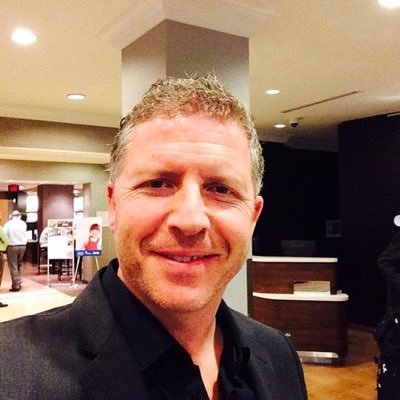 frank32382103's profile picture. 