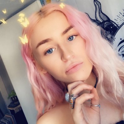 deehthisisme's profile picture. 