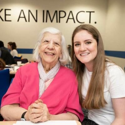 Matching University students (@LeedsUniEnglish & @LeedsGloCo) as #penpals with older Yorkshire residents. Founded by @GeorginaBinnie. #Endloneliness