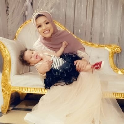 
معماريه💙🌸
ما بتنازلش عن احلامى و عنيده 💪^^
business woman👋❤
wood is art 😍