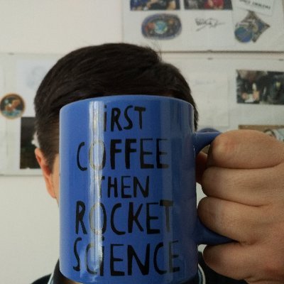 mcannavac's profile picture. SysAdm/Tech writer | Book: https://t.co/4CCmm7fInp | Writing about space (in 🇮🇹) @BarScienza | On air @ https://t.co/SnjNcfEnux | @mcannavac@mastodon.uno