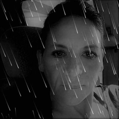 LaurieLynnPCom1's profile picture. Im just ME