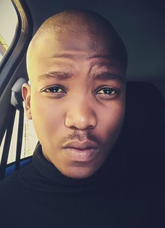 MotsitsiRobets's profile picture. 
