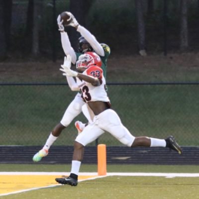 Zachfootball15's profile picture. I Love Football 🏈 | Want to play college football , Position WR 🌟 |40 yd dash: 4.50 | email: zaeehdd@gmail.com