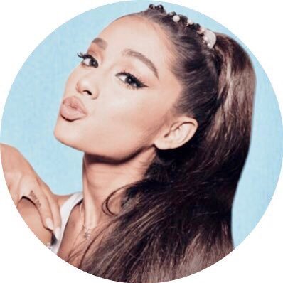 issagrandee's profile picture. 🖤