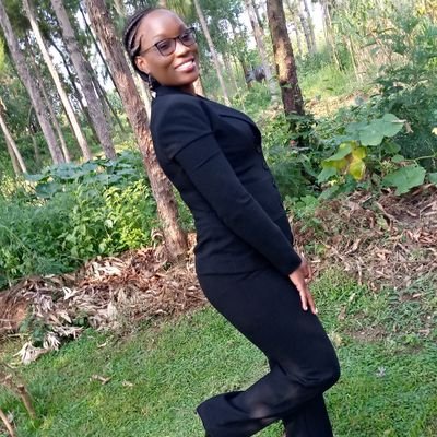 Am a mum,a businesslady,Fashionista and a Christian.keeping fit is my daily routine