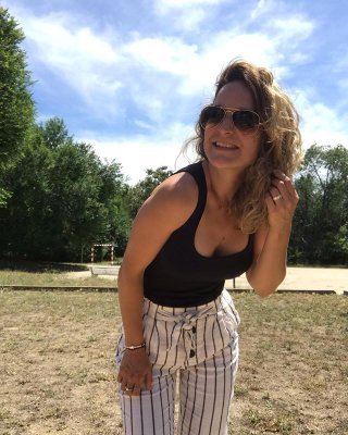 EBuchilot's profile picture. Je suis une femme simple et posé