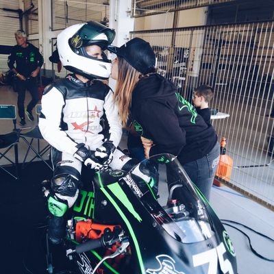 Pipinhaaa29's profile picture. 