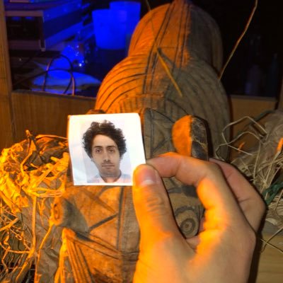 hugzooz's profile picture. more techno