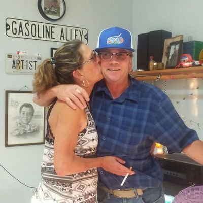 SusanBrandenb18's profile picture. In love with my best friend.