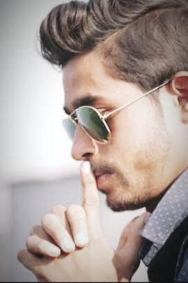 Dnyanes99805332's profile picture. 😎 full of attitude 😎
  🤩Always Happy🤩
🎂 Frist cried on 10 June🎂
📞7058414131☎️