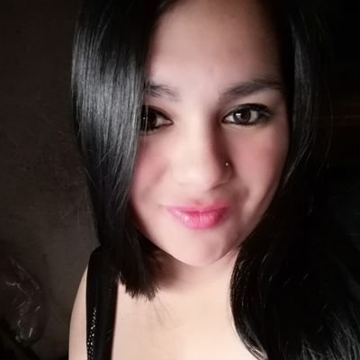 Bueno lo primero soy una madre enamorada de su princesita y su príncipe bello kathaleya & Ian mis 2 amores y bueno soy simpatika humilde y alegre honesta ❤️🥰💕