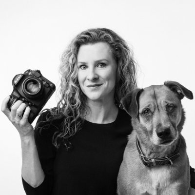 Dog Photographer & Photographic Artist. Resides in South Africa, works worldwide. Nikon School trainer & Business Mentor for photographers & creatives.