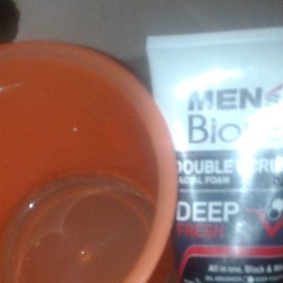 AradosSaiful's profile picture. don