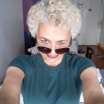 BRAZILIAN SINGER COMPOSER
YOUTUBE: OFICIAL LIZ DREAM / LIZ DREAM MUSIC
