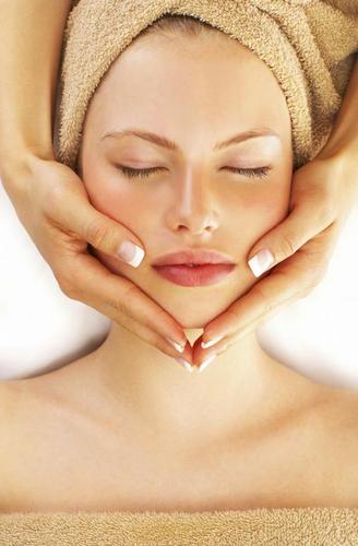 We carefully select & promote great little WELLNESS businesses in your LOCAL COMMUNITY, bringing to you exclusive offers on RELAXATION PACKAGES for $49 or LESS.
