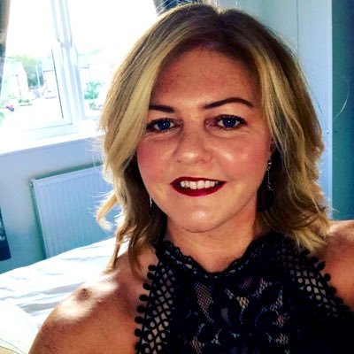 Tech and B2B Marketing specialist. County Durham lass. Keen crossfitter and runner. Mam and footballers widow @witherwack99
