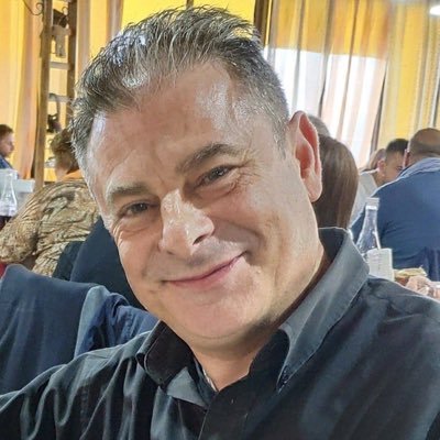 Miguel46583081's profile picture. L’amour est une histoire qui se vie à deux.