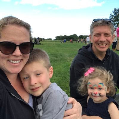 lizsturges's profile picture. mom. loudmouth.