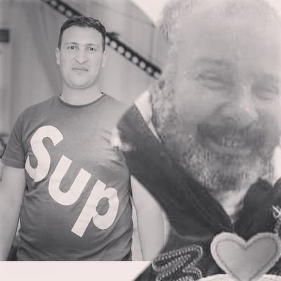 عاشق النبي صلى الله عليه وسلم
الأباتشي شيكا💜💚💚
زملكاوي وافتخر