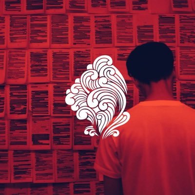 roguewaveradio's profile picture. Let’s get 🌊