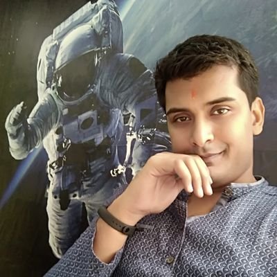 Quantum computing l Solutions Architect | Polyglot programmer | knows NOTHING | love programming and meditation