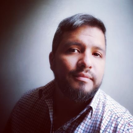 Fotógrafo y viajero // Photographer and traveler
Instagram: @ajcastillot