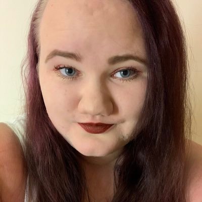 24 | Bi🏳️🌈| Passionate about Mental health | Dog obsessed | #ENDTHESTIGMA | Insta - angharadkate