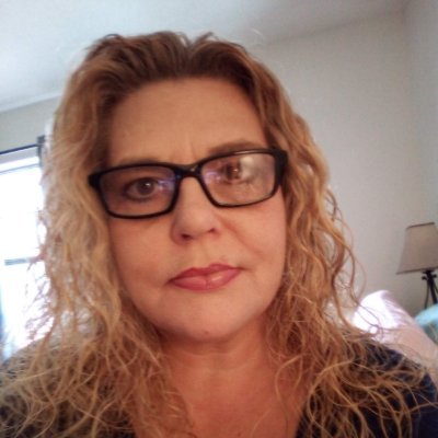 Msahs03's profile picture. Mother of 3 beautiful girls #SUPERFAMILY 
Small business owner.
Love music and still feel 15!