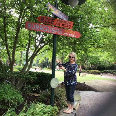 KMKINCADE's profile picture. Hairstylist now retired and loving life.