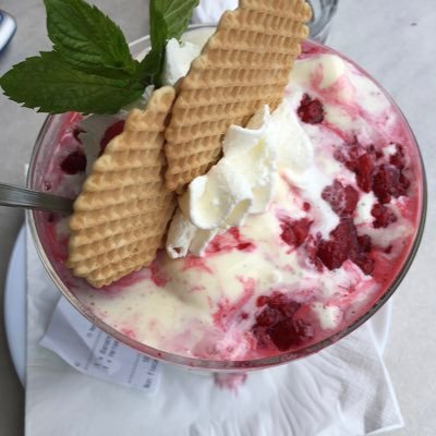 BarreauLaura's profile picture. La vie es belle a deux mais j'aime beaucoup ma fille ♥