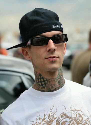 Drummer of Blink 182 keep follow me