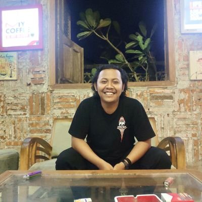 Dwihrtnto's profile picture. Young, Wild And Free