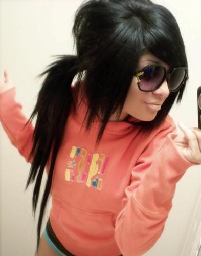 AskingJackiee_'s profile picture. Jay; 16 ♥lesbian; love life, music, and TEXTING ....you should follow me ;)♥