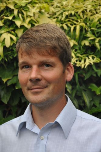 Head of public sector decarbonisation at DESNZ. Obsessed with all things clean energy, climate, biodiversity and circular economy. Posts in a personal capacity