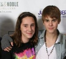 jbieberswife101's profile picture. I lovee Justiin Biieber Foreverr && Alwaysss ♡ #1 FAN right hereeeeeeeeee.(;