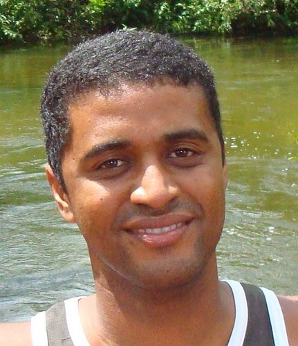 maxonesimo's profile picture. Sou Administrador de empresas, trabalho para o governo Federal, sou casado e tenho três filhos.
Sou evangélico, extrovertido e  muito alegre.