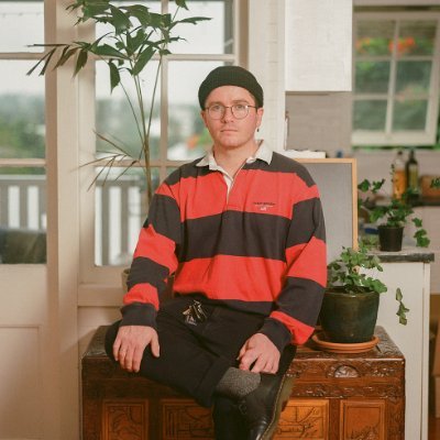 Hi, I'm Adam - I don't tweet much.
Spotify - https://t.co/jWEYqMhaOA