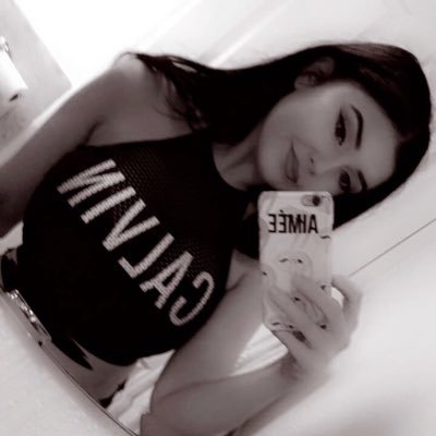 Aimeeeey's profile picture. 