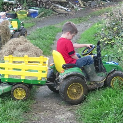 @kidstractors
