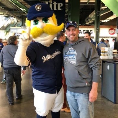 Giving the greatest fans news and score updates on the Milwaukee Brewers