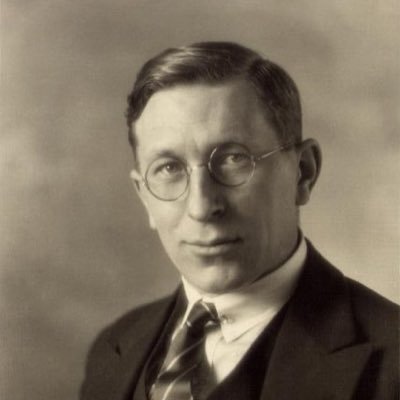 1923 Nobel prize winner in medicine 🏆 Inventor of Insulin💪🏻💉 Loving husband and father💍❤️👫👨‍👦