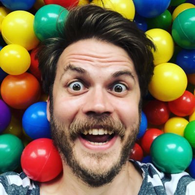 Comedian. Actor. Host. Maker of shows/rubbish props. Now based in Perth, Australia.