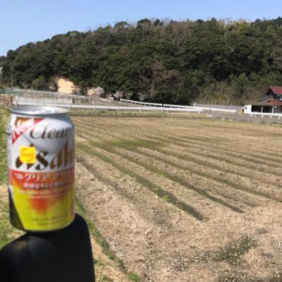 2019年からメダ活始めました㊗️メダカ飼育を通じて地元の田舎を盛り上げたい✨メダカの事なら何でも情報交換させていただきたいです🙇‍♂️