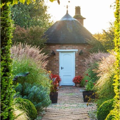 The perfect setting for your event. Your guests can wander around our 7-acre NGS garden enjoying champagne 🥂 Download 💌 Inside the Potting Shed