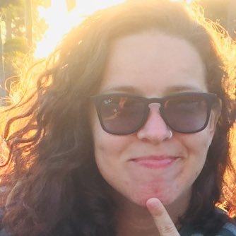 Linda, 27 anos, super inteligente e empresária, mãe, mulher e já falei linda?