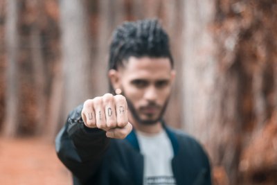 IbrahimRamos_'s profile picture. Artes/UCV
No confundas la humildad con la inocencia 

Instagram : @ibrahimramos98